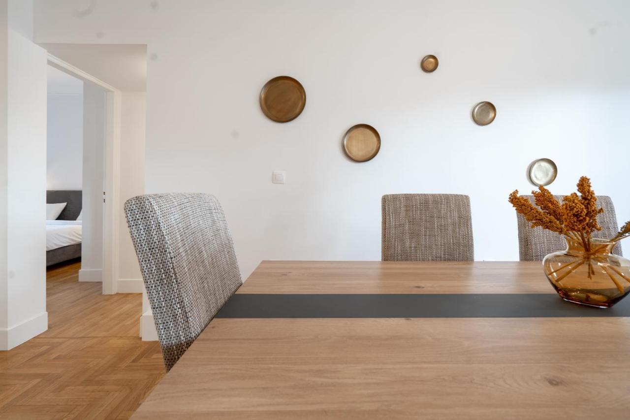 The Urban King Apartment Aten Exteriör bild